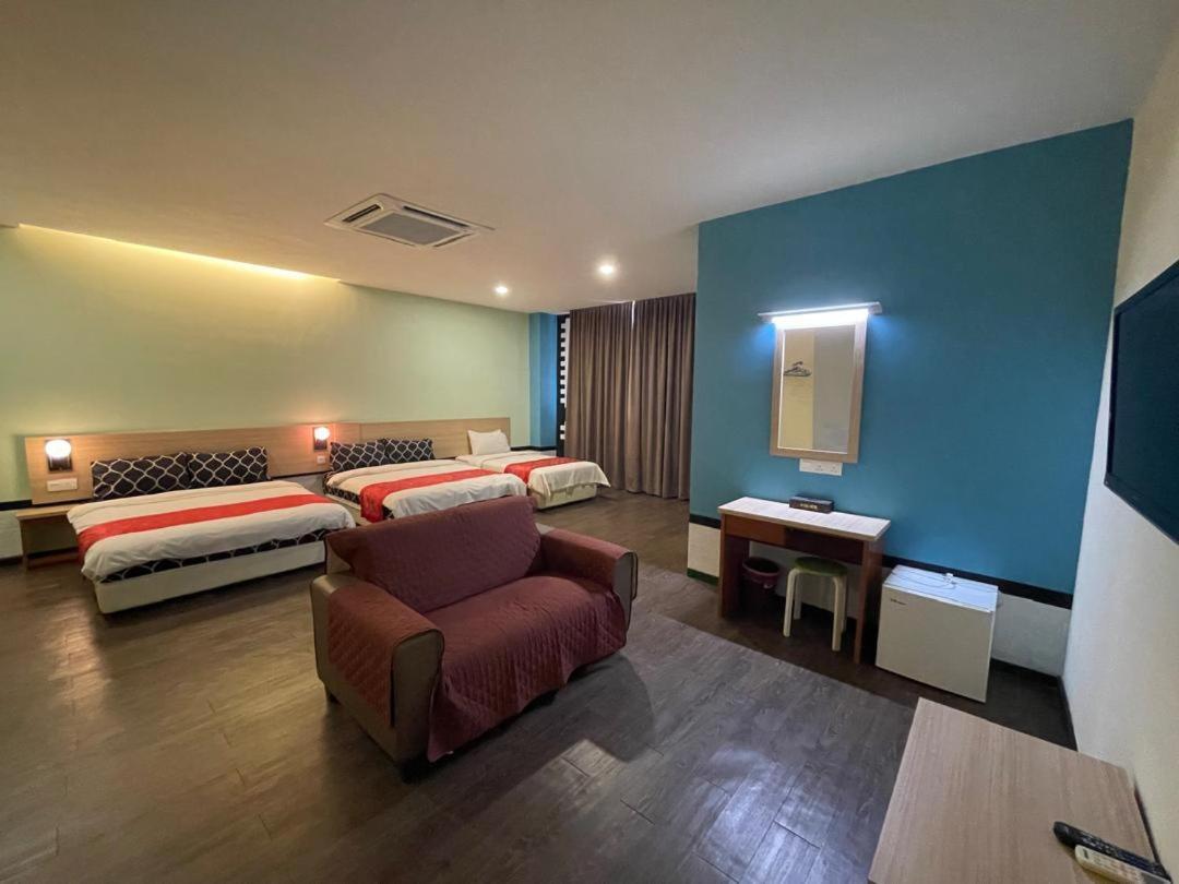 N&L Hotel Куала Теренгану Екстериор снимка