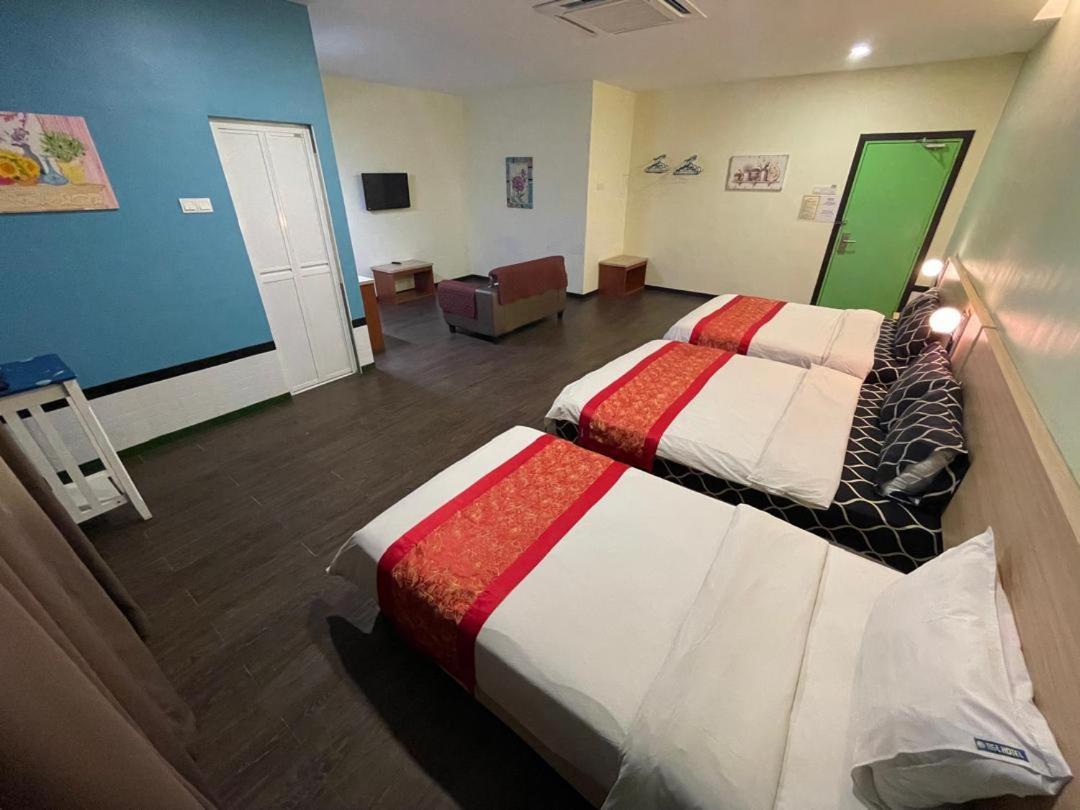 N&L Hotel Куала Теренгану Екстериор снимка